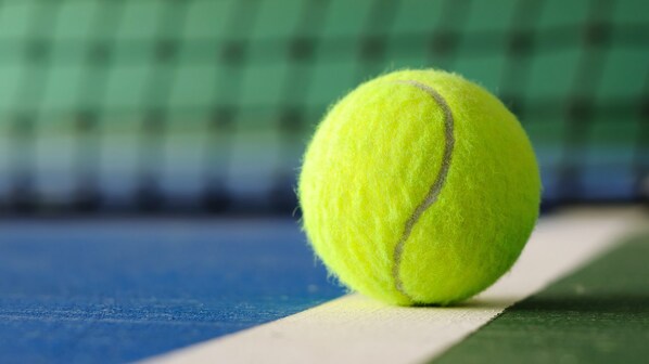 palle-tennis-come-vengono-fatte