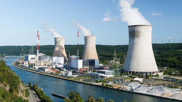 nucleare pro contro