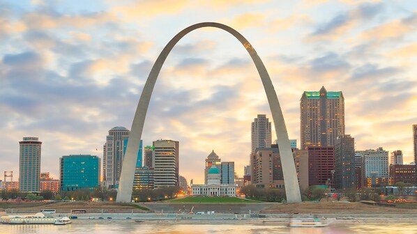 saint louis gateway arch