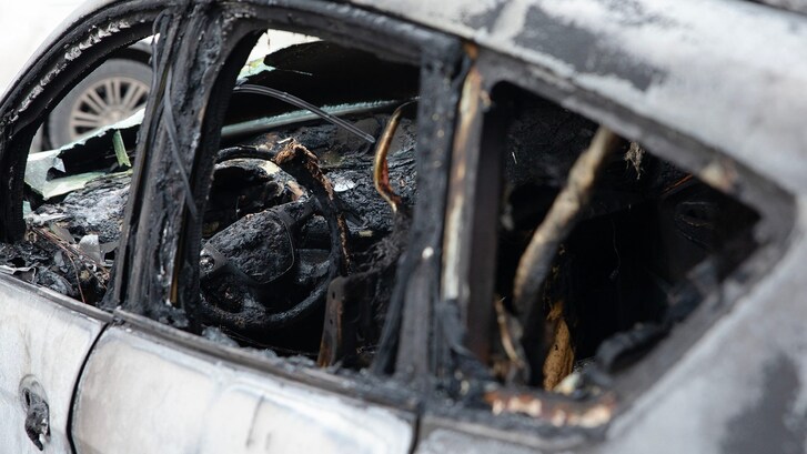 auto bruciata napoli