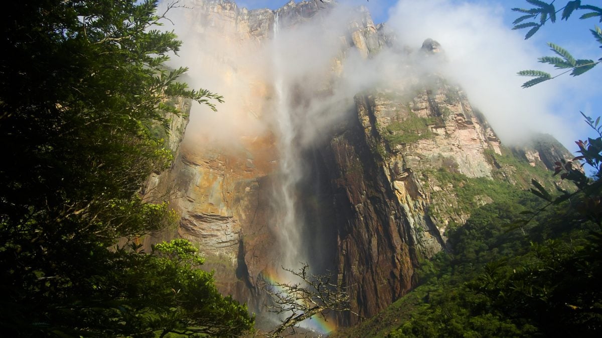 salto angel cascata piu alta del mondo