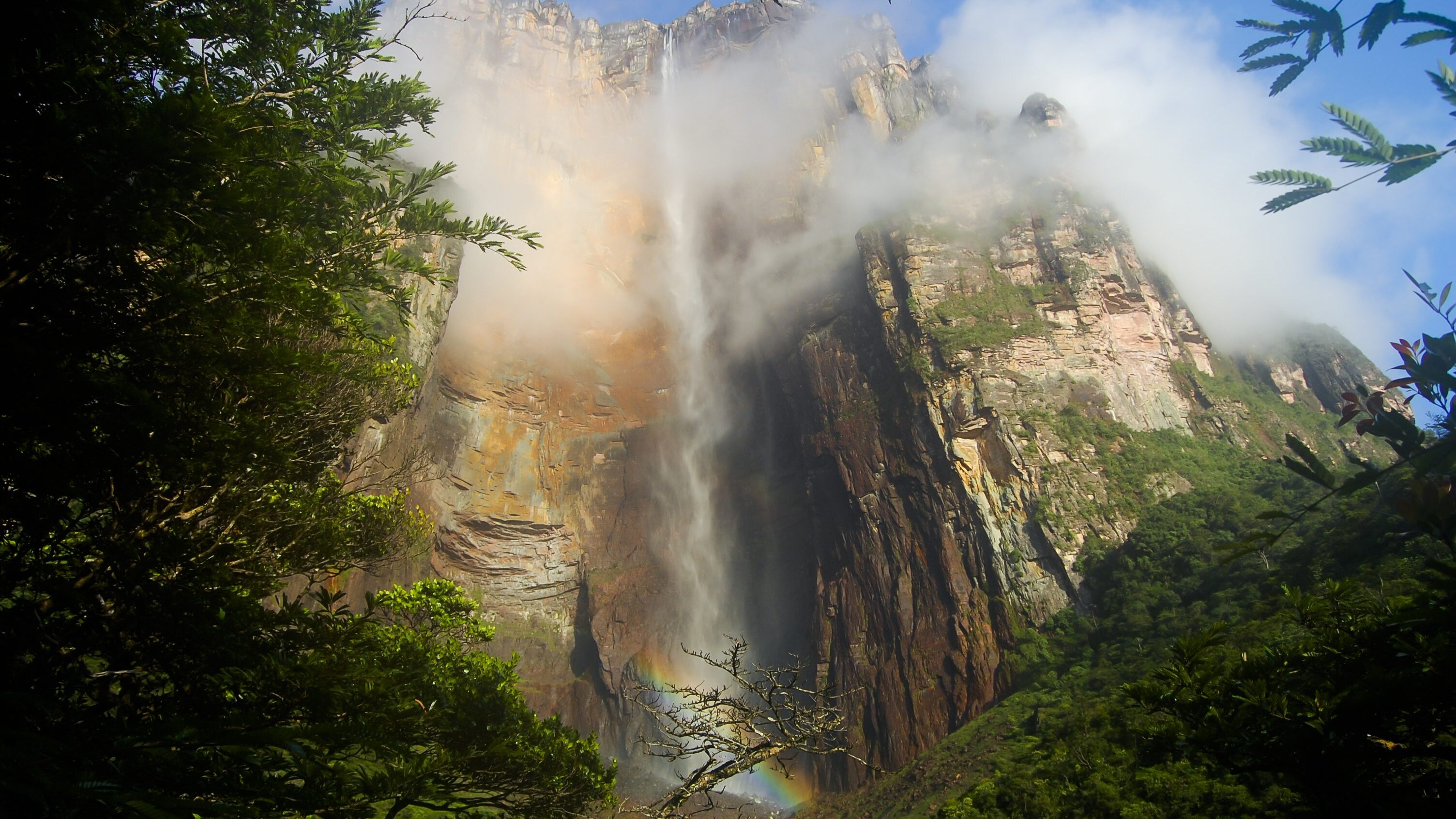 salto angel cascata piu alta del mondo
