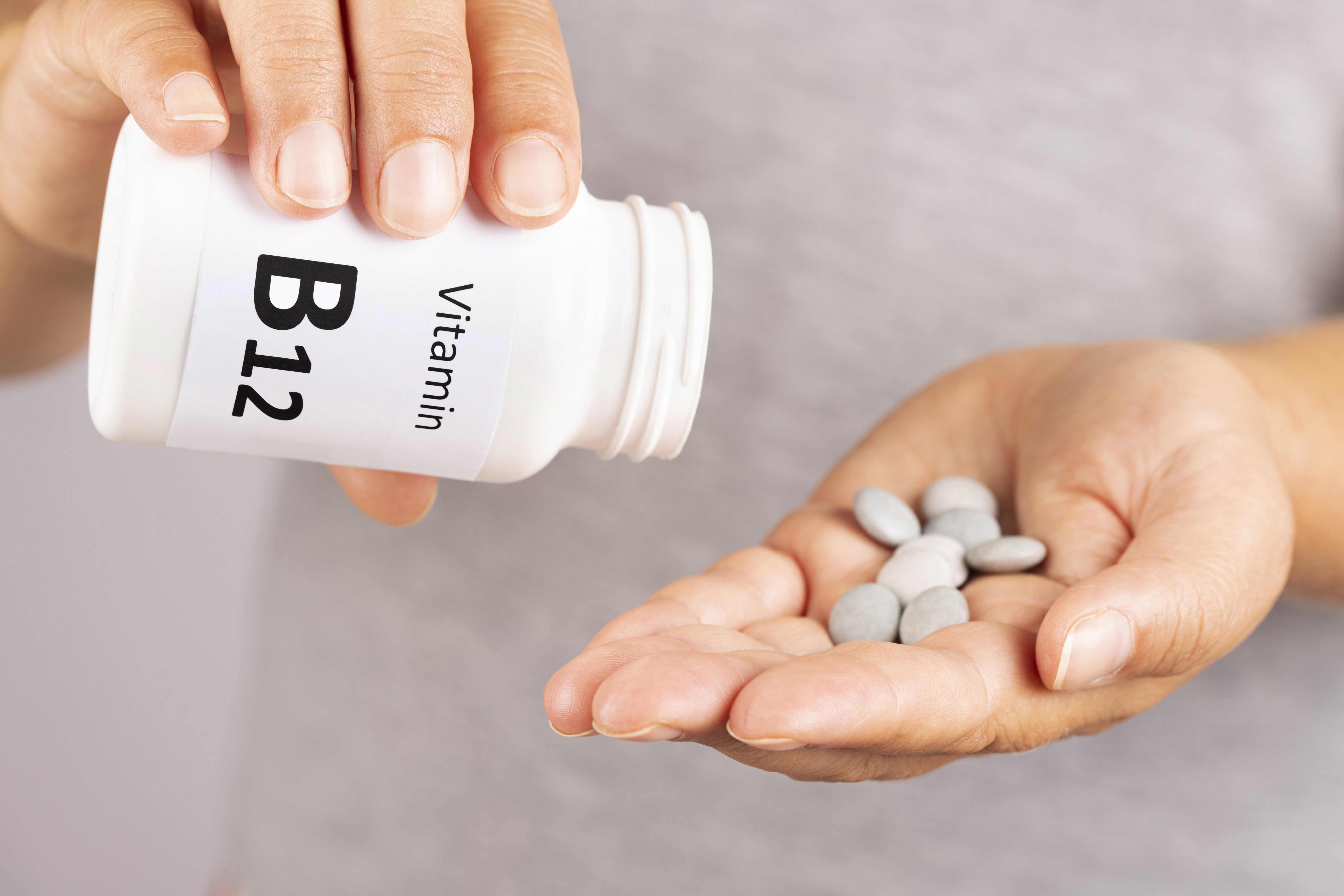 Vitamina B12
