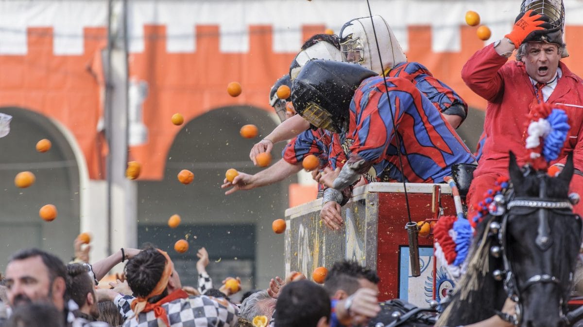 carnevale ivrea battaglia arance