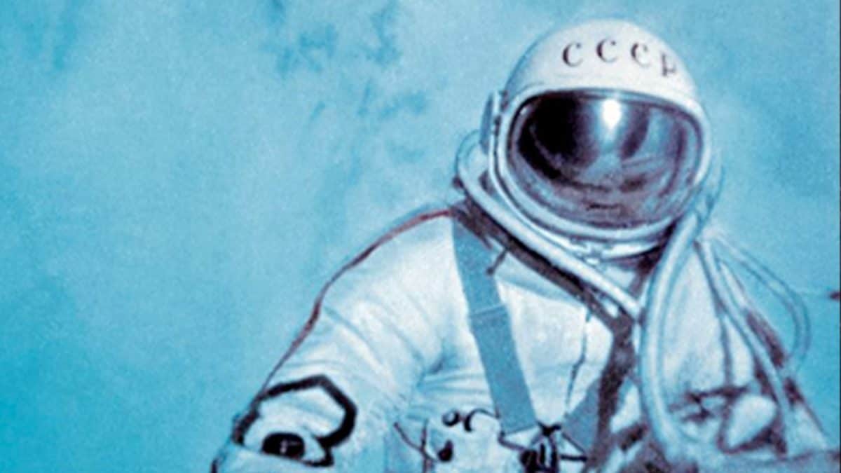 Leonov prima passeggiata spaziale
