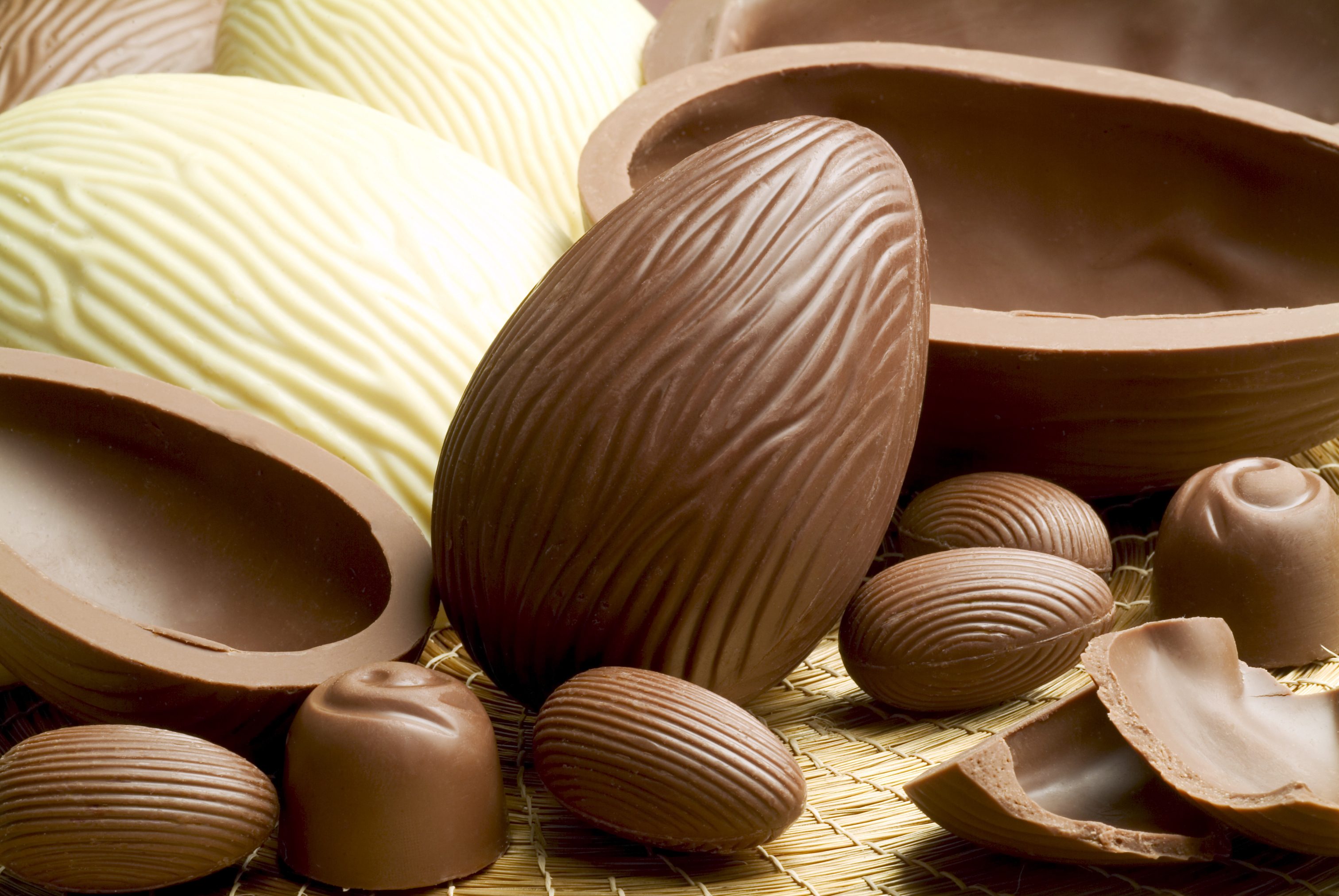 uova di pasqua cioccolato origine