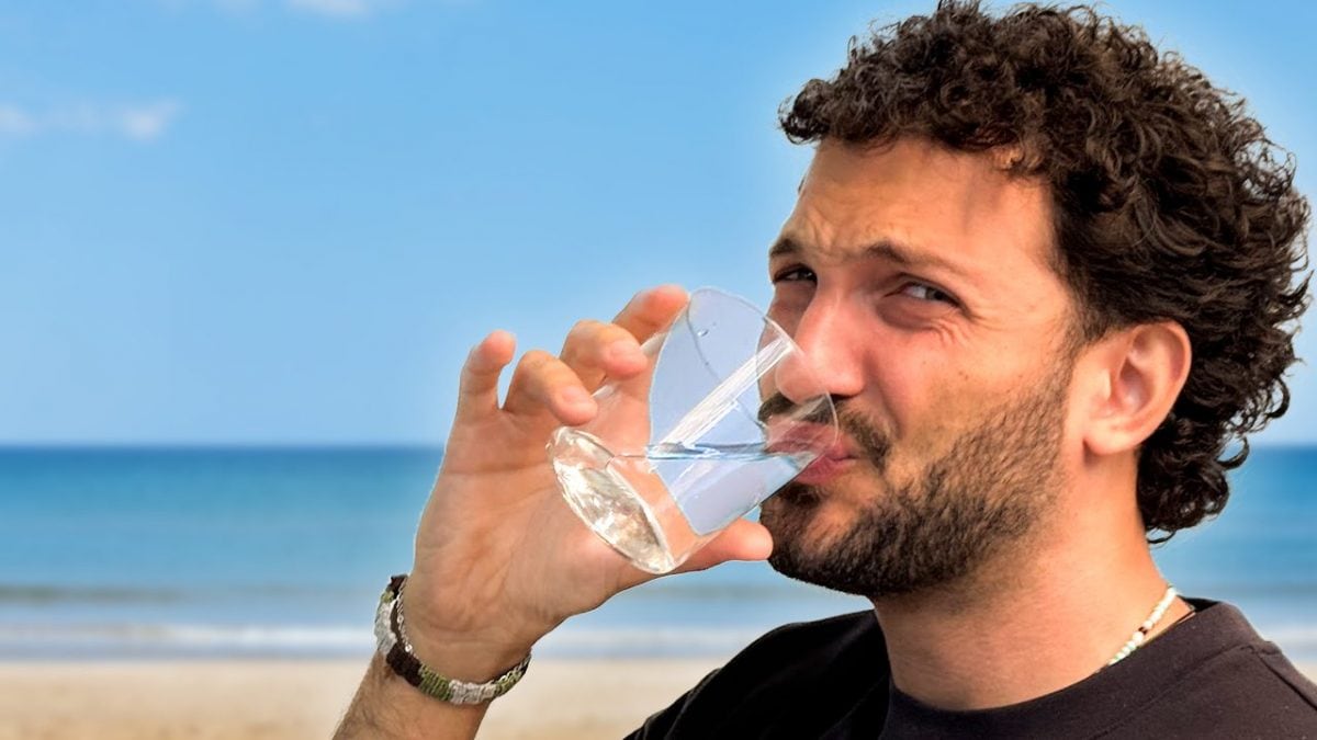 bere acqua di mare