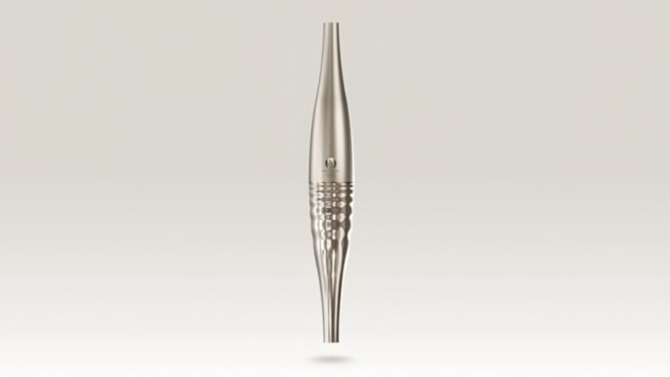 Torcia olimpica Parigi 2024