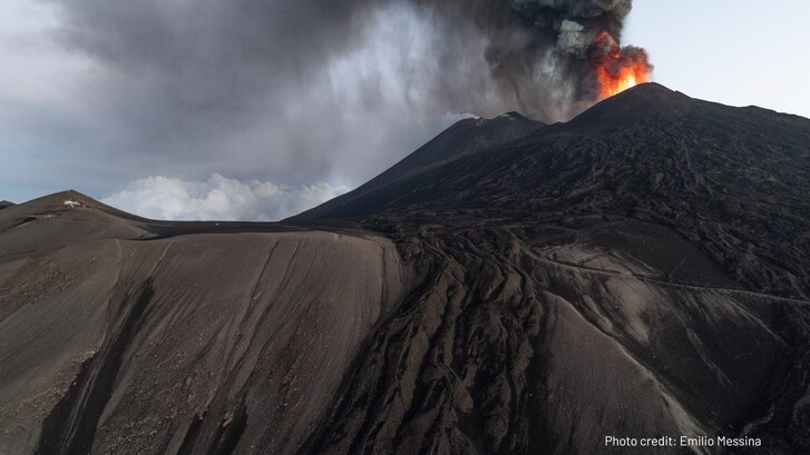 eruzione Etna luglio 2024