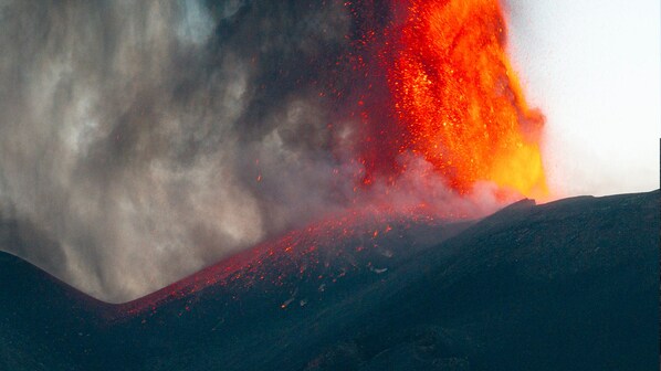 stromboli etna collegati