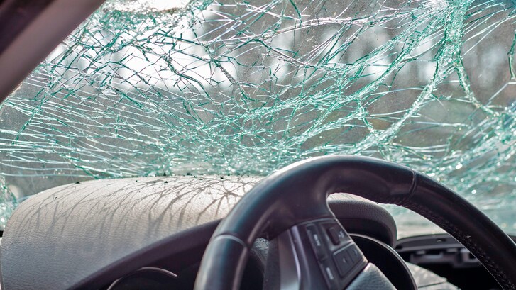 vetro schegge auto