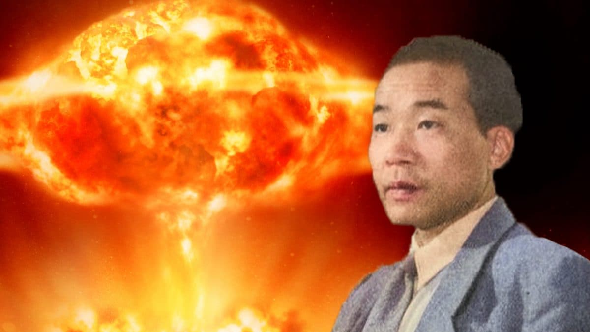 uomo 2 bombe atomiche