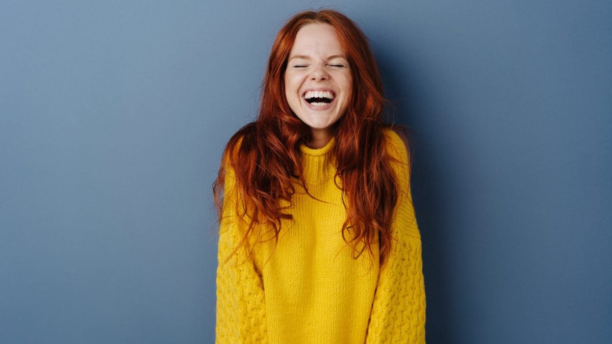 Ragazza che ride neuroscienze della risata