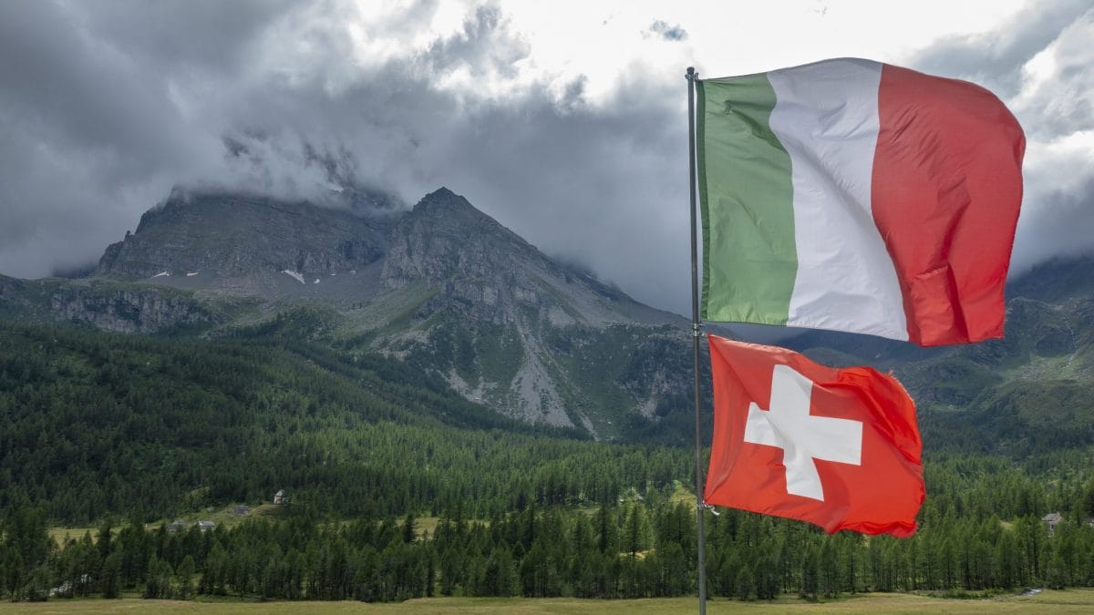 confine italia svizzera modificato