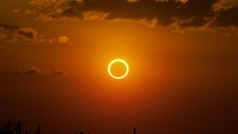 eclissi anulare 2 ottobre
