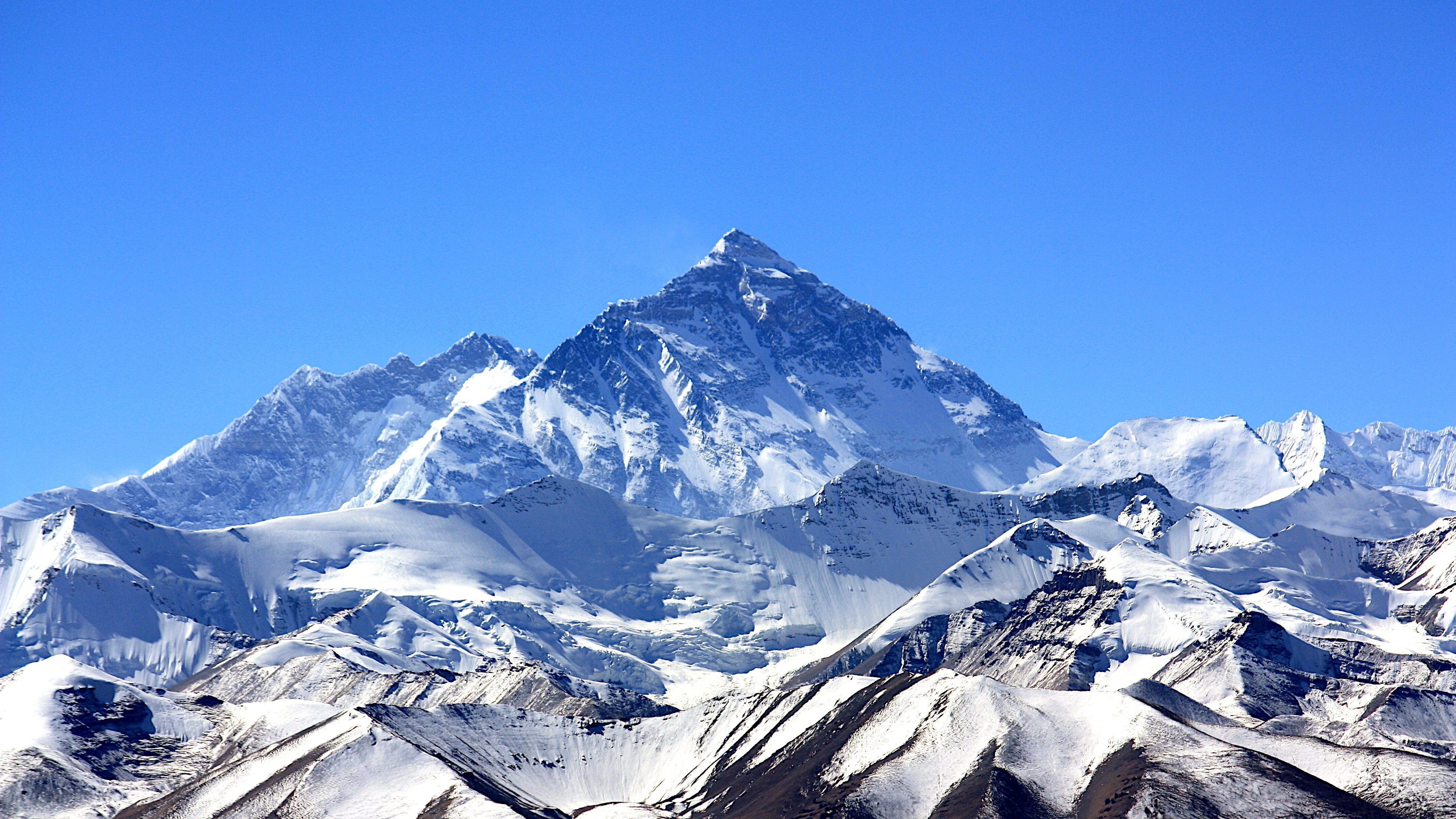 everest sempre piu alto