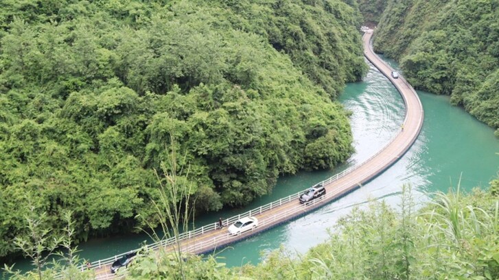 ponte galleggiante di Shiziguan Cina
