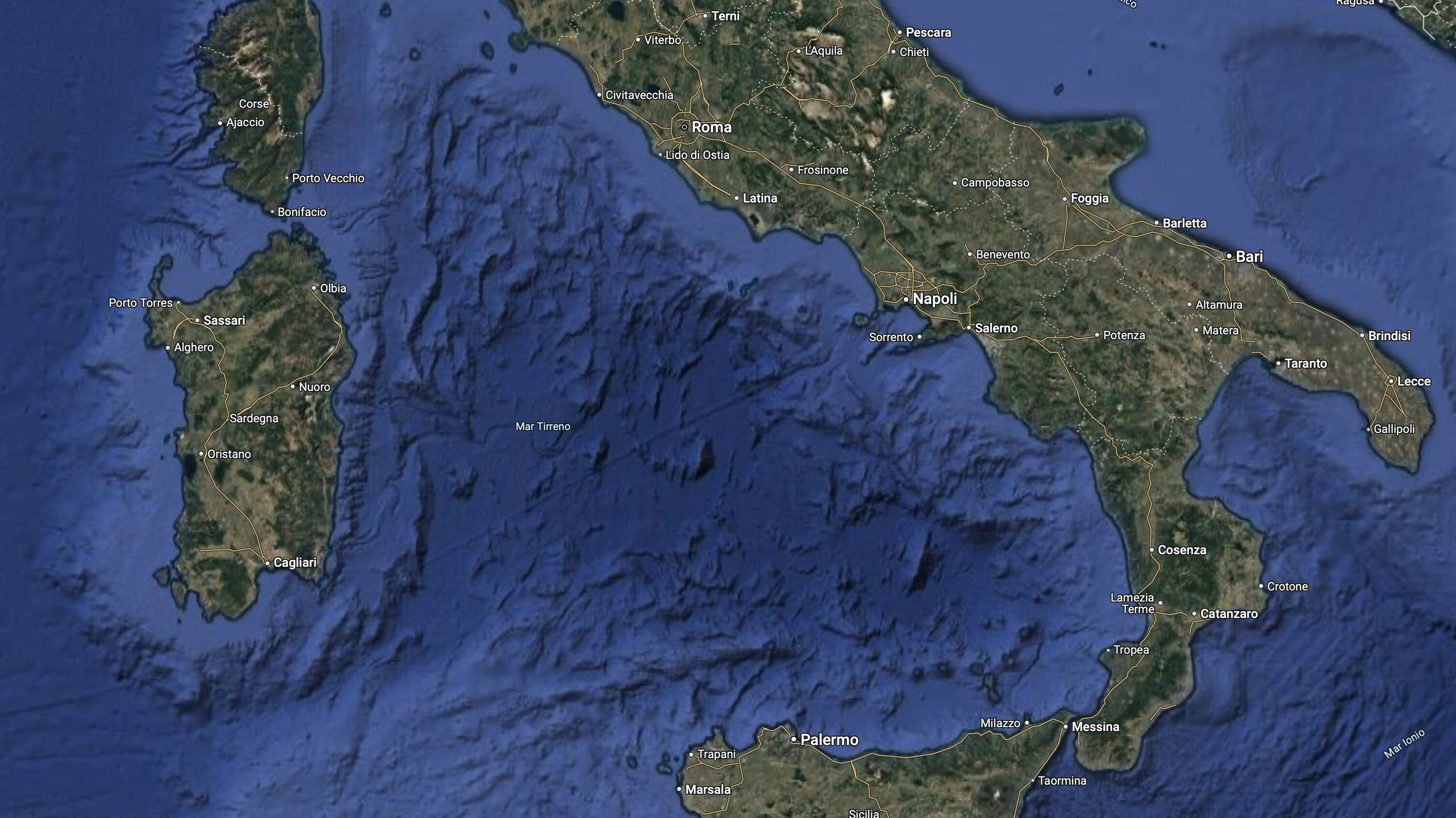 mar tirreno oceano