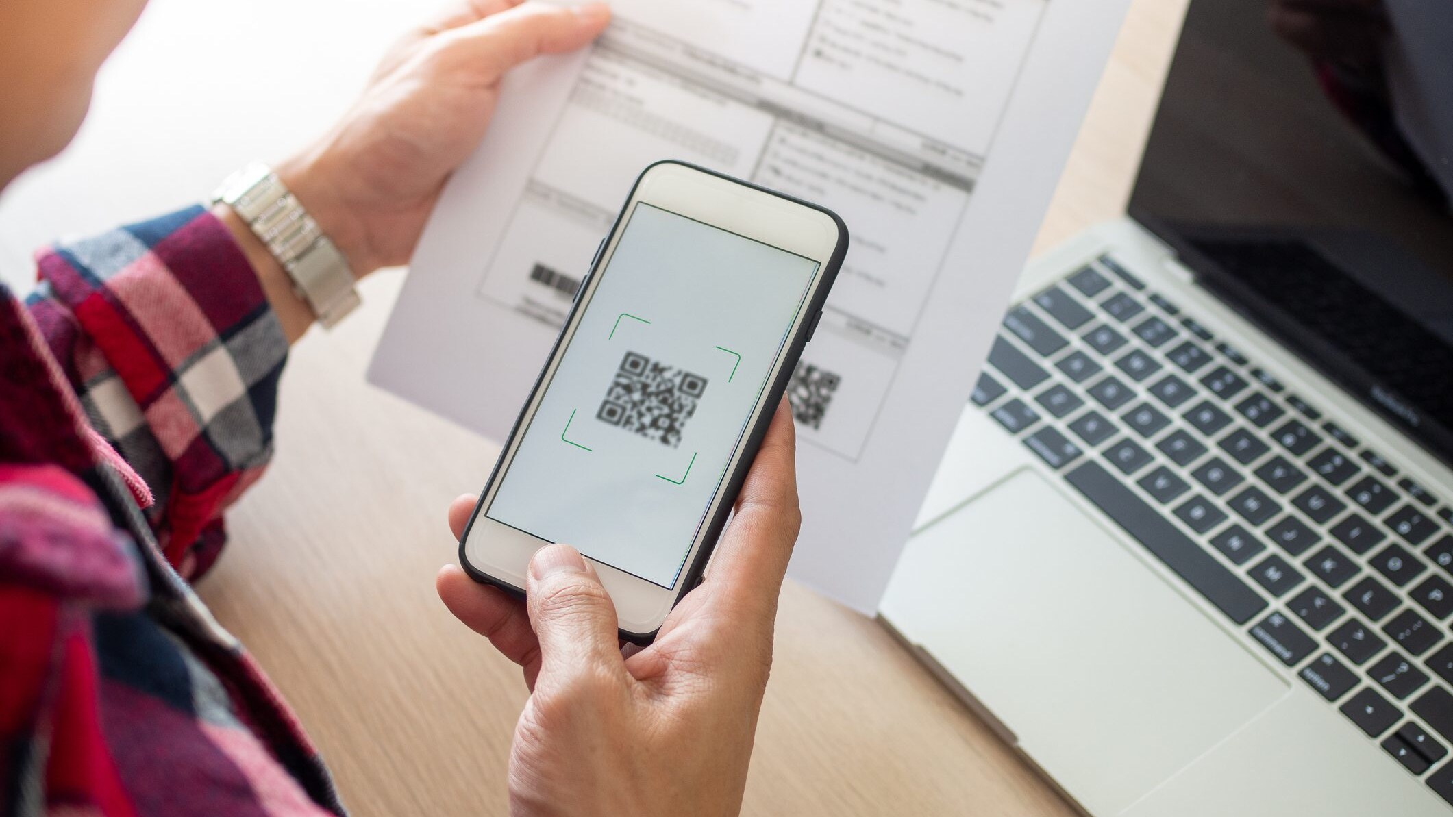 truffa postino QR code
