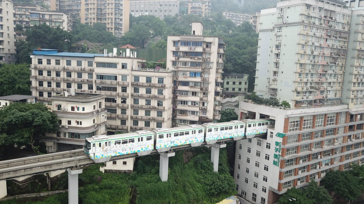 Stazione della metro di Liziba, a Chongqing (Cina)