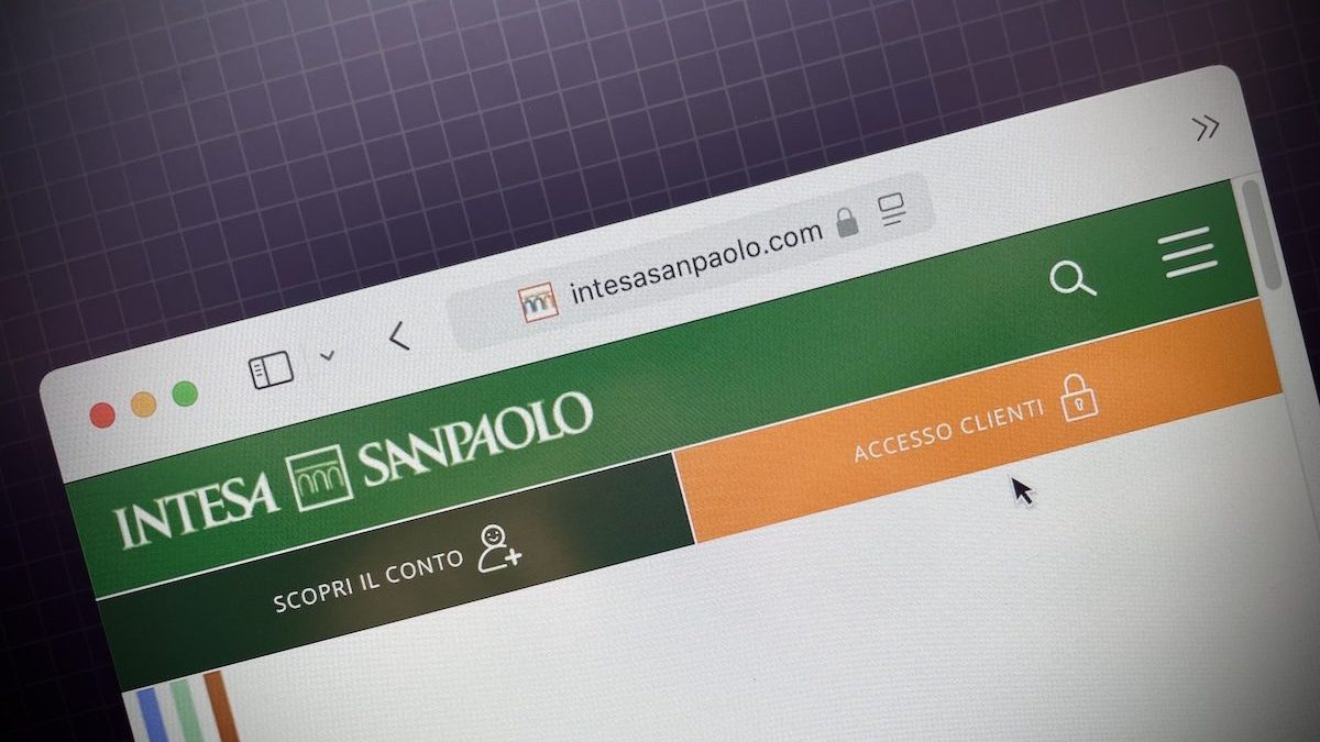Intesa Sanpaolo down