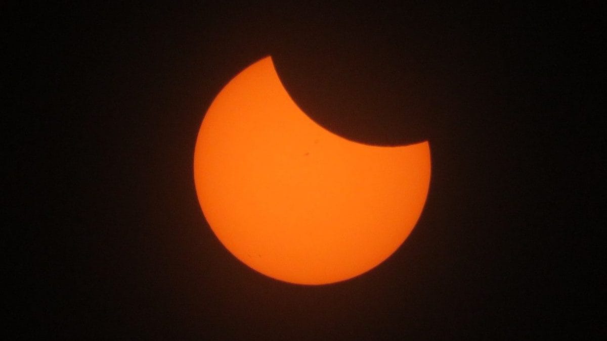 eclissi solare parziale