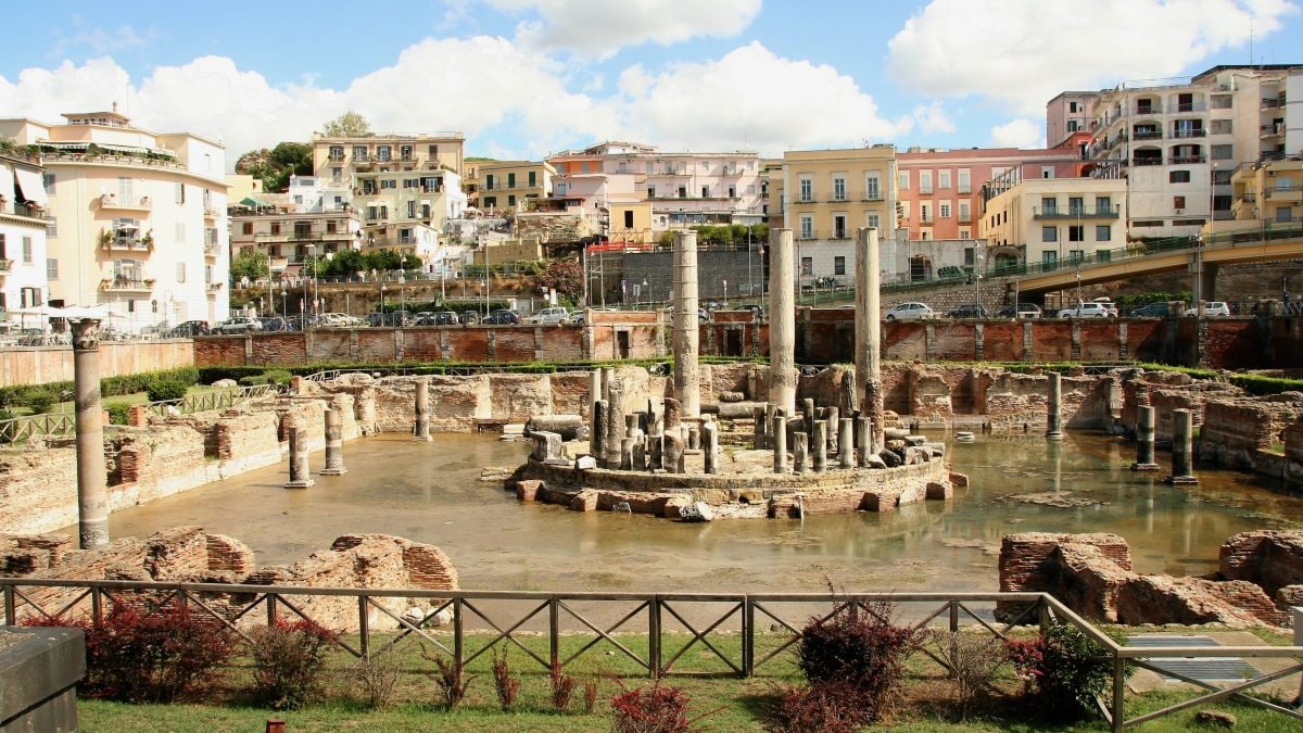tempio serapide pozzuoli bradisismo
