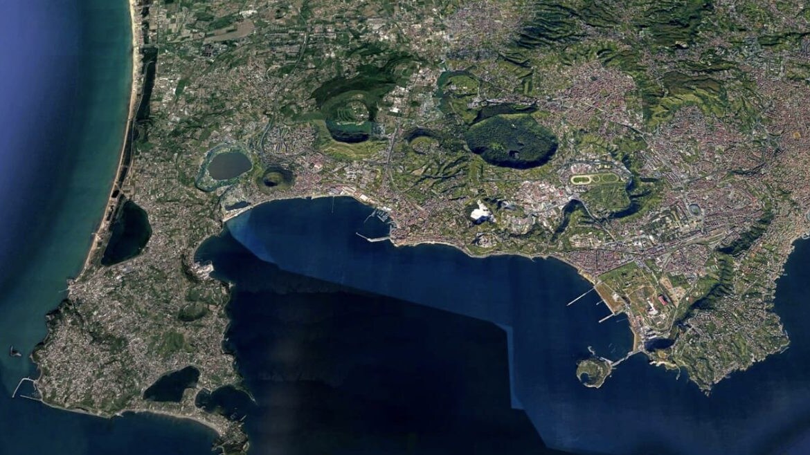 Ai Campi Flegrei è stato elaborato un modello per interpretare la sismicità della caldera