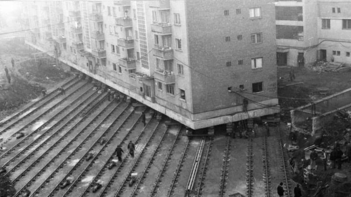 palazzo spostato romania