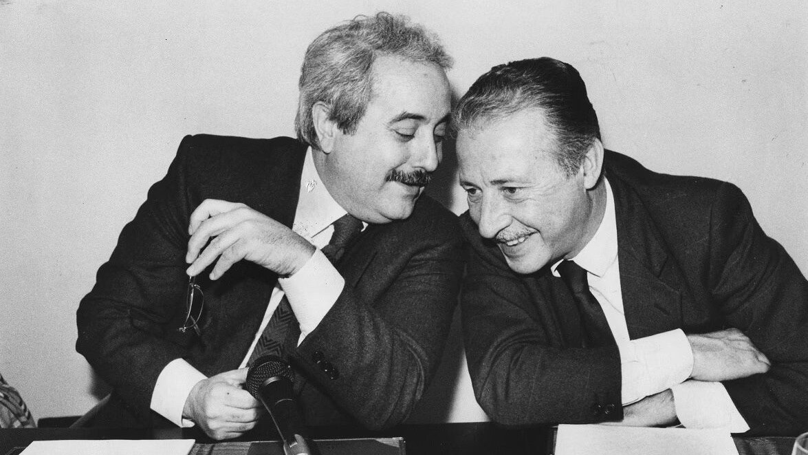 Falcone copertina copia 3