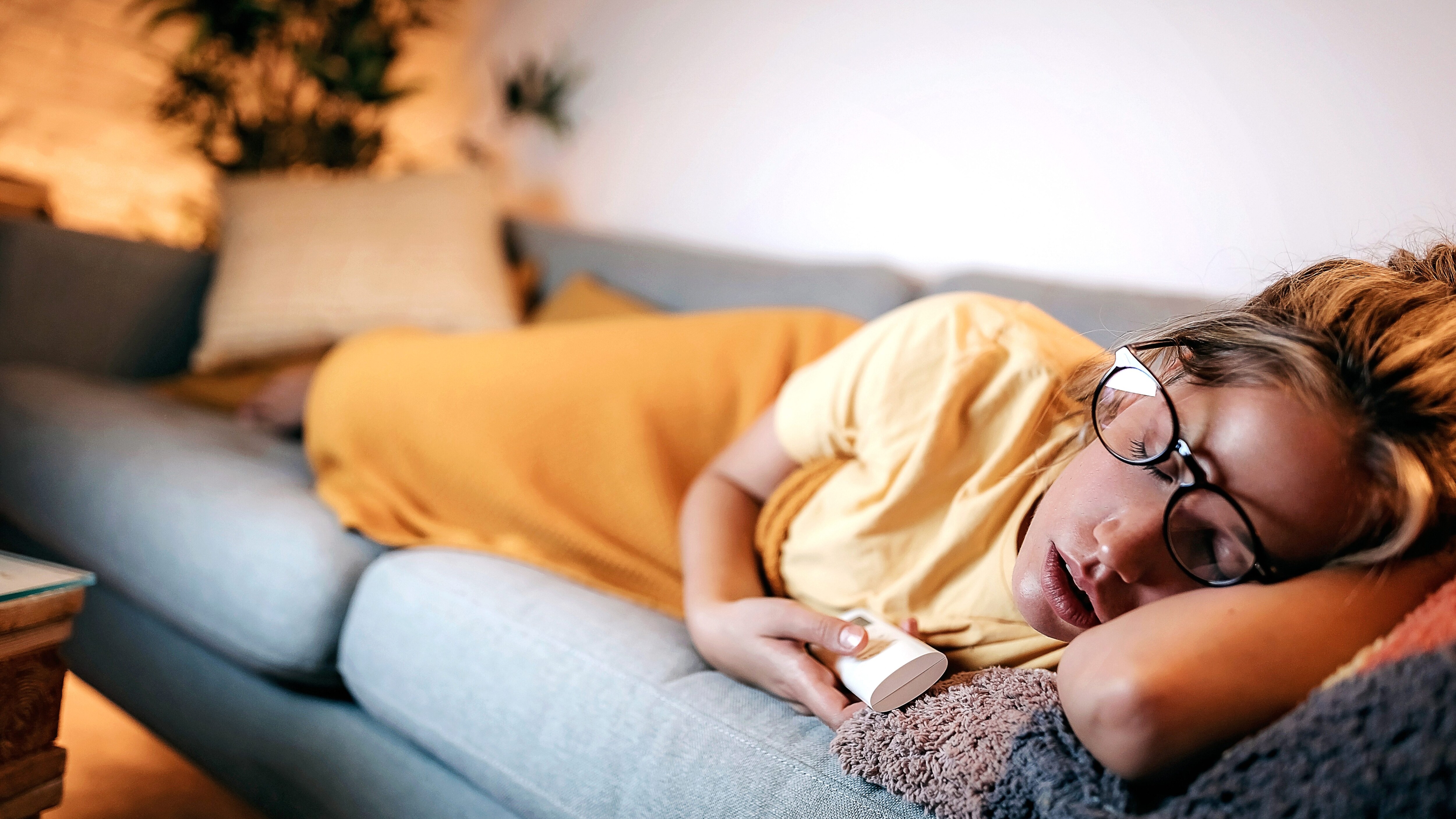dormire davanti alla tv