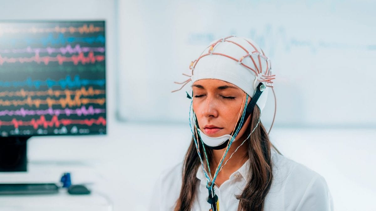 cervello interfaccia dispositivo parole pensieri