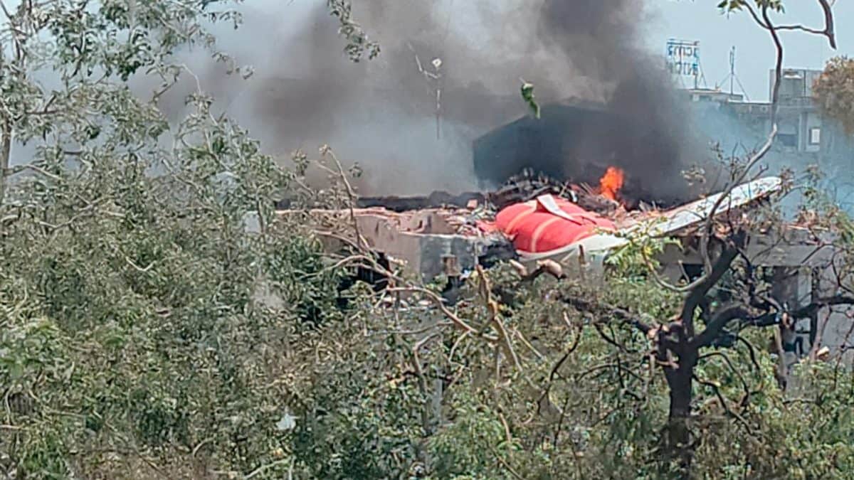 disastro aereo india