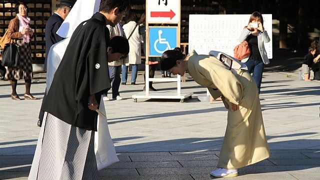 giappone inchino