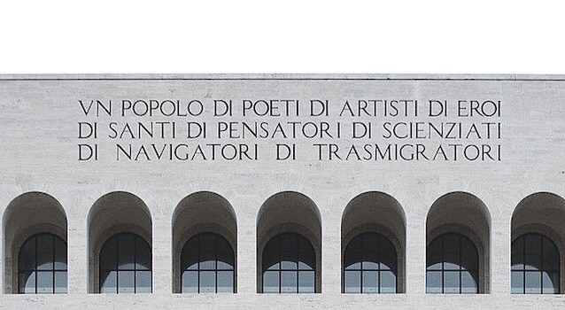 Scritta_sul_Palazzo_della_Civilta_Italiana