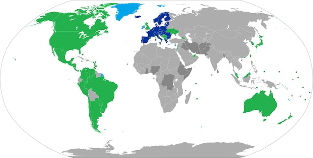 Visti per lo Spazio Schengen. Verde jnon richiesto, grigio richiesto
