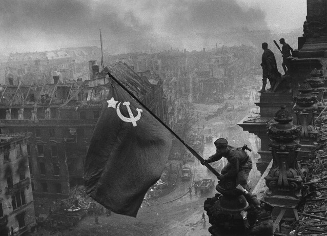 03 La bandiera della vittoria sul Reichtstag