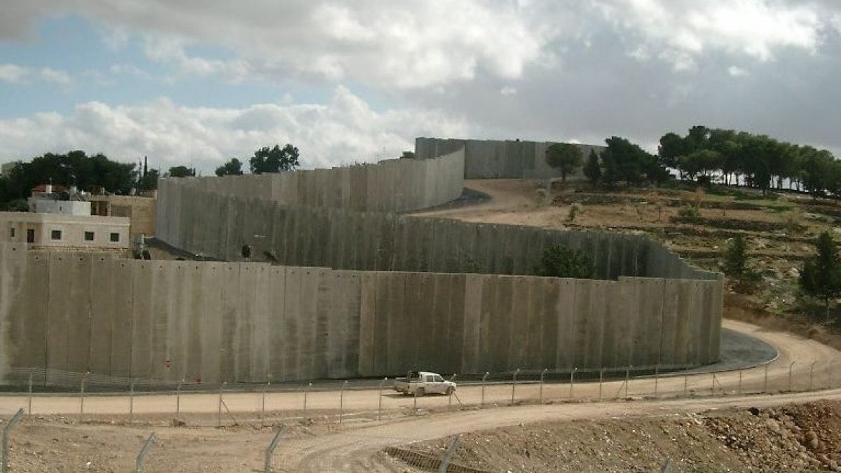 Muri che dividono il mondo copertina