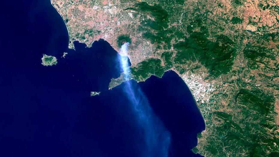 incendio-vesuvio-napoli-immagine-satellitare