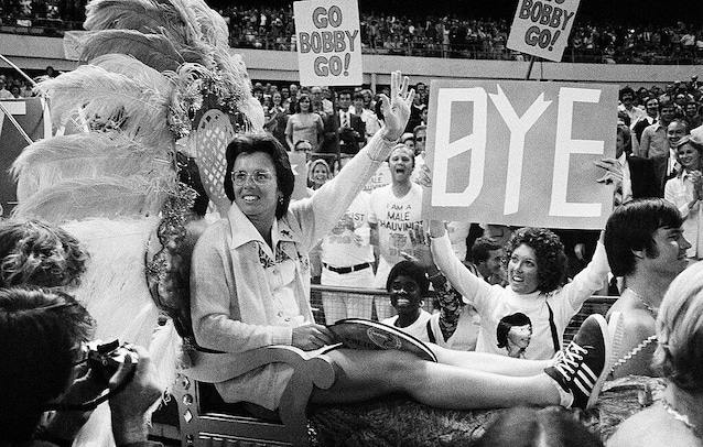 L'ingresso di Billie Jean King nello stadio della "Battaglia dei Sessi" del 1973
