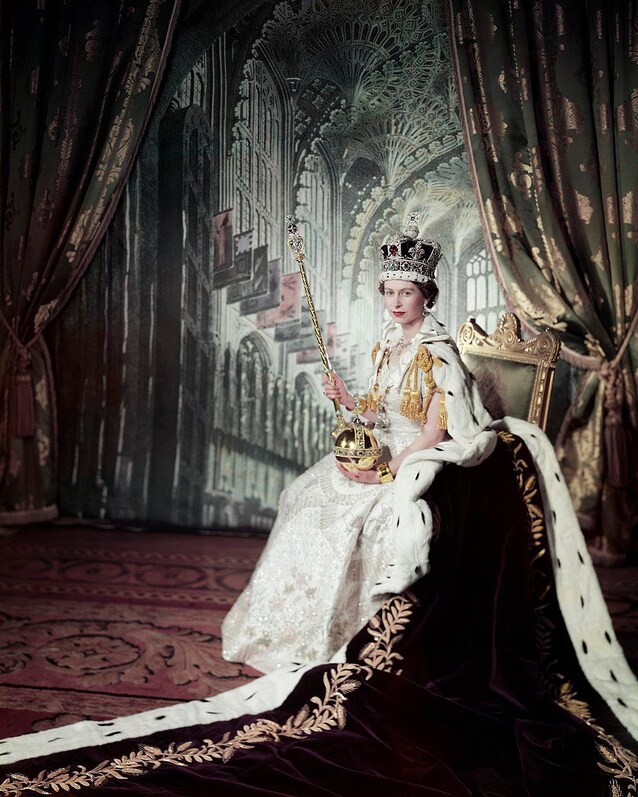 Elisabetta II (Wikimedia Commons)