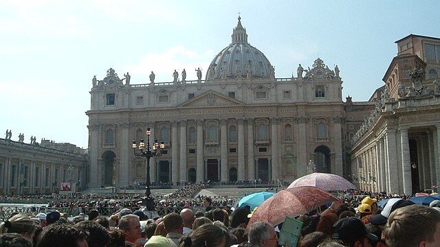 piazza san pietro gremita