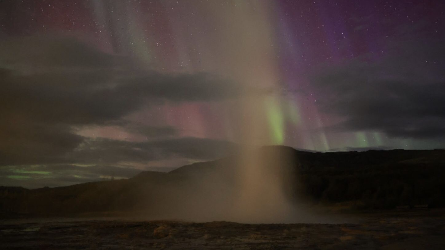 aurora boreale viola islanda