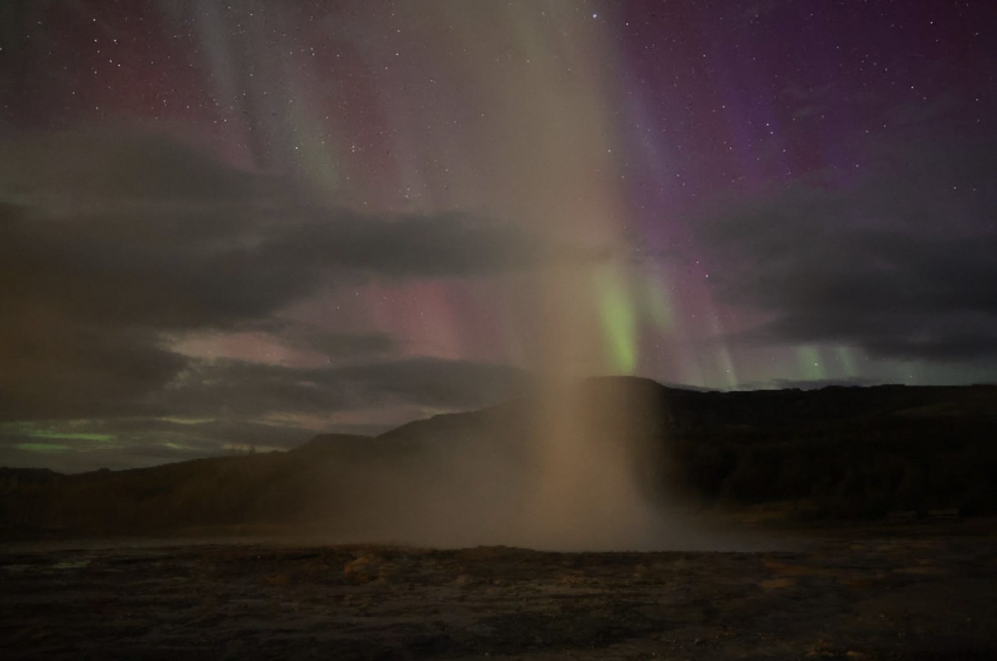 aurora boreale viola islanda