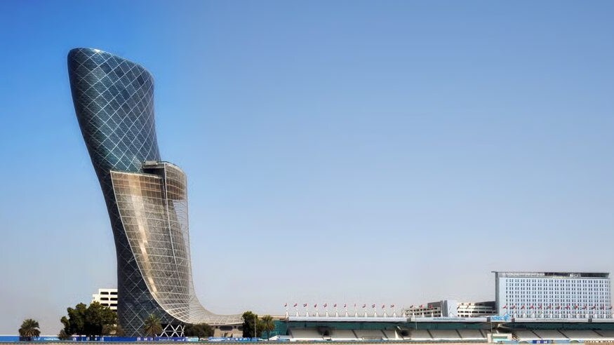 capital-gate-edificio-piu-inclinato-del-mondo