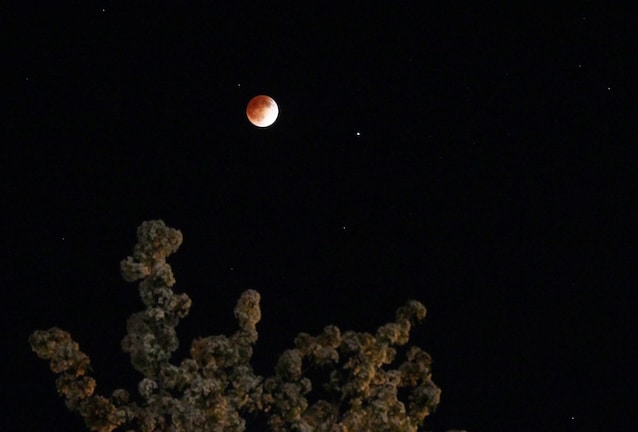 foto-luna-rossa-eclissi-lunare