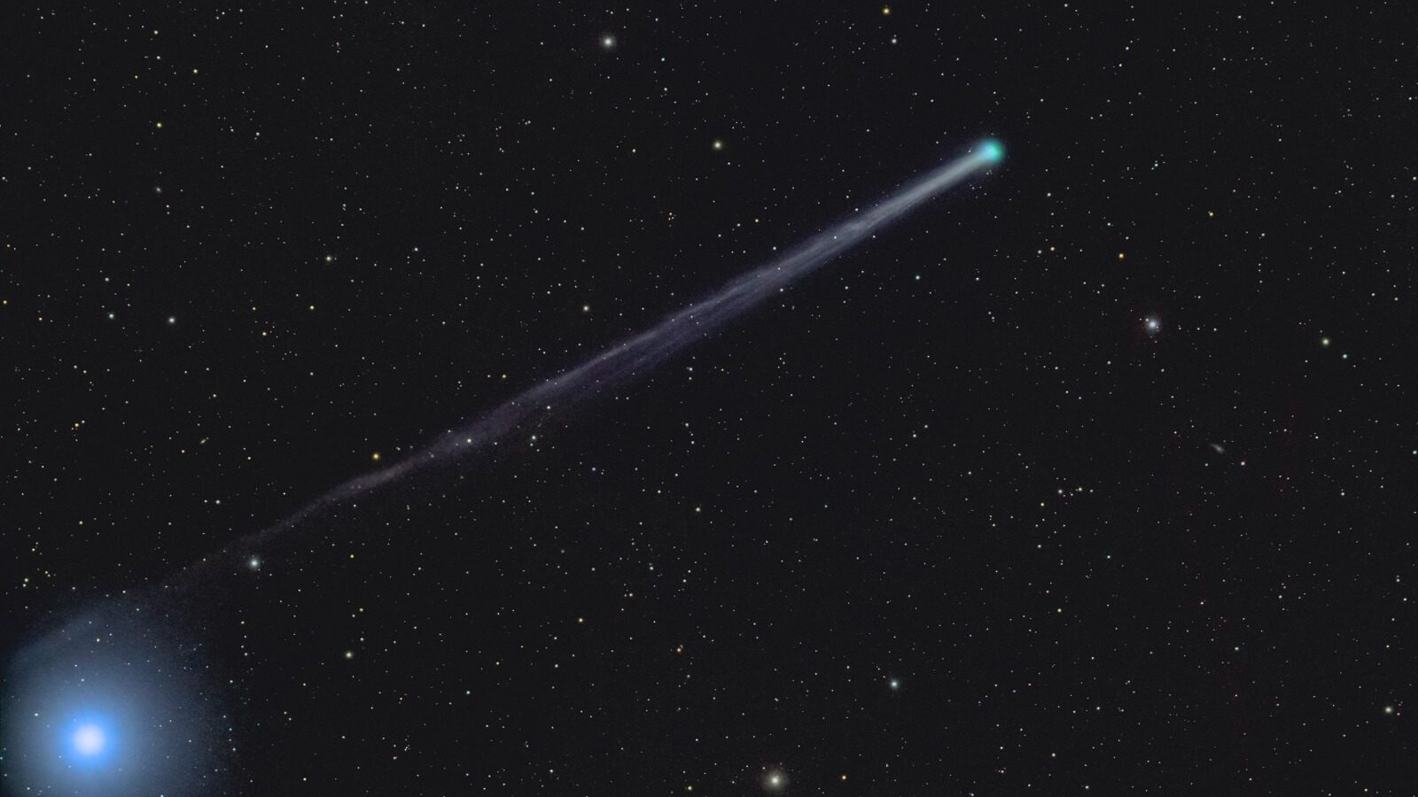 immagine-cometa-terra