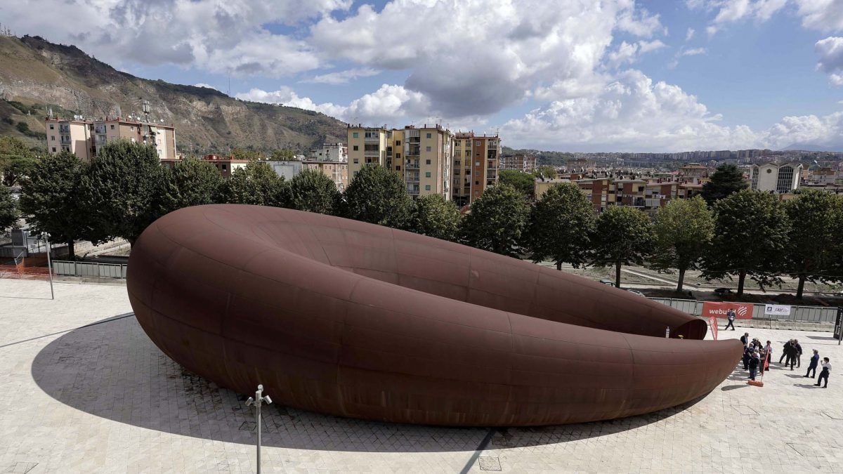 stazione metro napoli