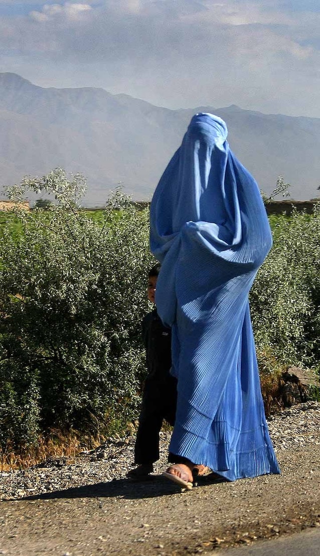 Il burqa è il velo 'più integrale' in assoluto (Wikimedia Commons)