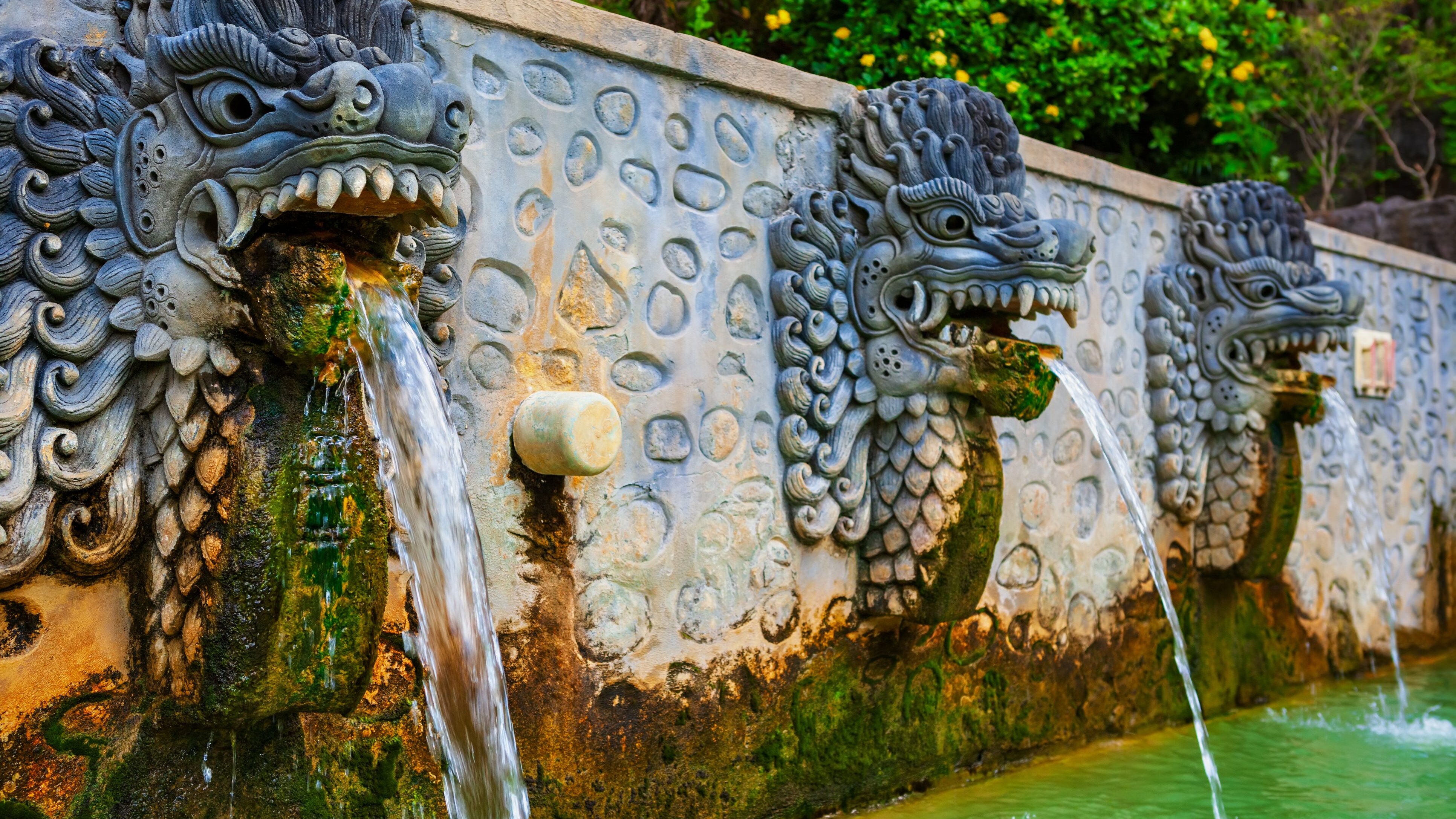 acqua fontane zolfo